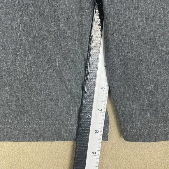 Cova Performance Shorts Mens 31 Gray Mid Rise Zip Pocket Stretch - Picture 6 of 14